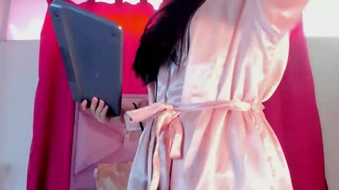 Lilibet online show from March 22, 12:55 pm