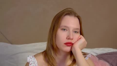 LiliLinn online show from March 21, 8:19 am