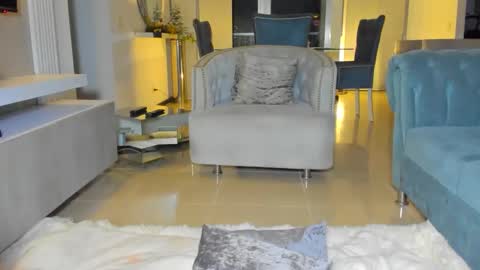 Lili  online show from December 21, 2:49 am