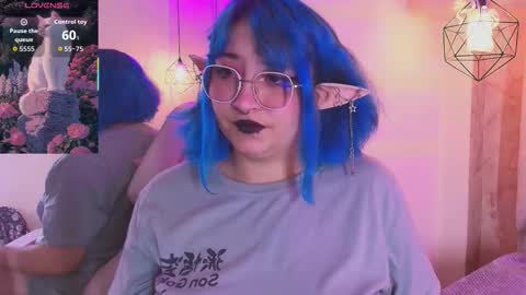   online show from September 19, 7:24 pm