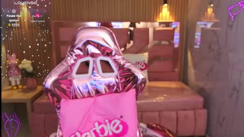 Snapshot of lilith_petit_sub chatting on September 18, 3:38 am Lilith  online show from September 18, 3:38 am