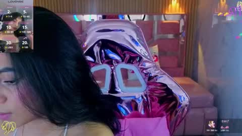 Snapshot of lilith_petit_sub chatting on October 18, 5:10 am Lilith  online show from October 18, 5:10 am