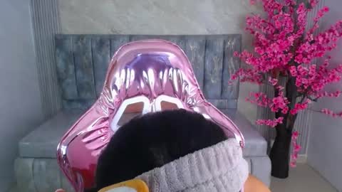 Snapshot of lilith_petit_sub chatting on January 31, 1:12 pm Lilith  online show from January 31, 1:12 pm