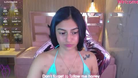 Snapshot of lilith_petit_sub chatting on February 19, 2:23 pm Lilith  online show from February 19, 2:23 pm