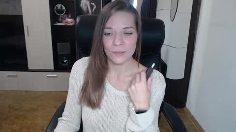 lilith small21 online show from September 13, 9:06 am