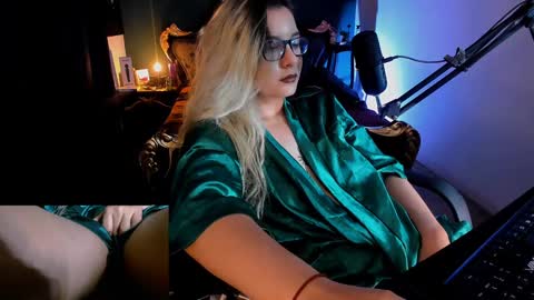 lilithmystic01 online show from January 19, 11:56 am