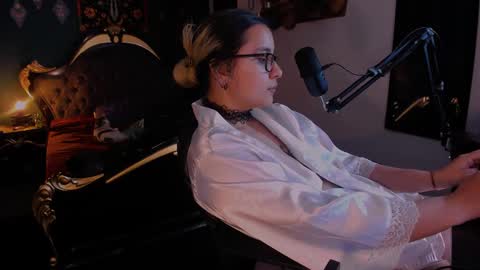 lilithmystic01 online show from January 22, 4:44 pm