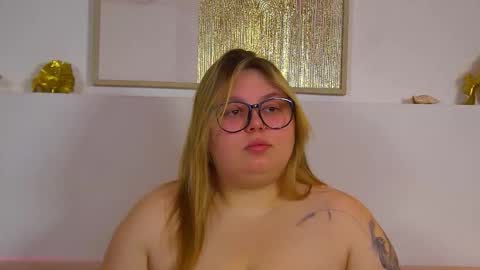 LillianHaig online show from March 2, 6:47 pm