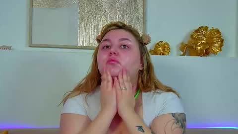 LillianHaig online show from November 17, 6:47 am