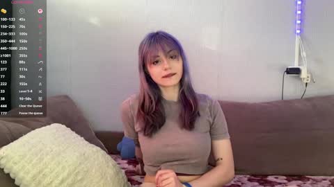 Amelia online show from April 15, 12:49 pm