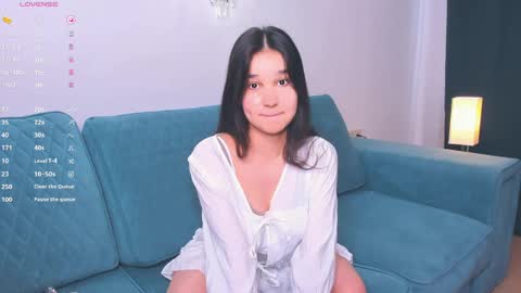 Celina Lillie online show from April 2, 11:29 am