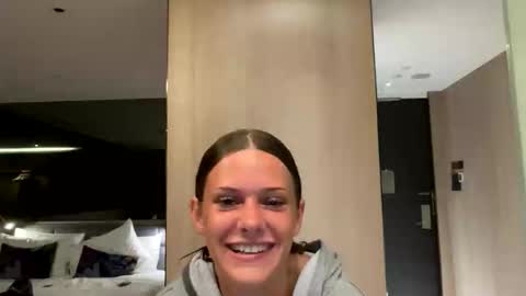 lillilee online show from February 21, 1:23 pm