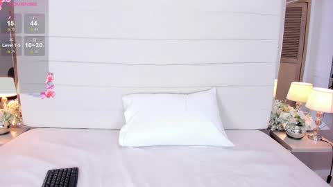 Lizeth follow me in my igimlilycute 3 online show from March 7, 3:29 am