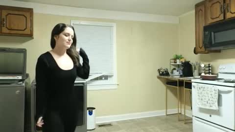 lilly_adams88 online show from November 24, 10:56 pm