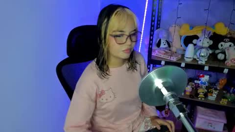 Lilly  online show from October 25, 2:41 am