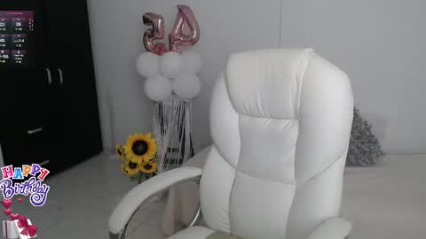 Lilly online show from January 21, 11:45 pm