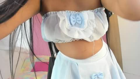 lillyy16 online show from April 22, 11:07 am