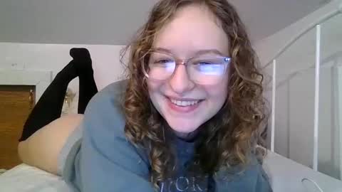 Snapshot of lilpies chatting on December 19, 5:08 pm LilPies  online show from December 19, 5:08 pm