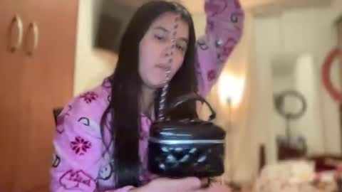 lilprincessxoxo_ online show from July 11, 4:23 am