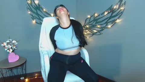 lilugrants online show from July 12, 2:23 am