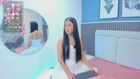  lily  online show from April 29, 3:10 am