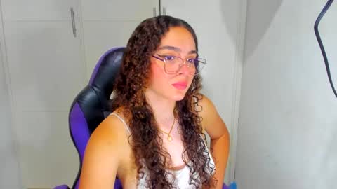 Snapshot of lily_anal_squirt chatting on December 12, 8:10 pm lily_anal_squirt online show from December 12, 8:10 pm