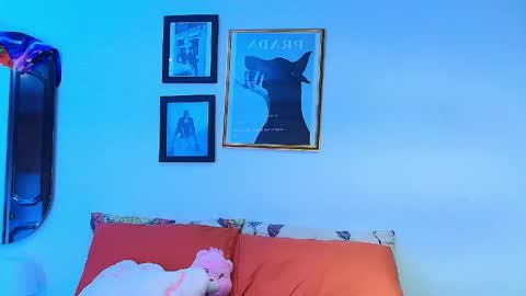 just lily online show from May 16, 12:24 am