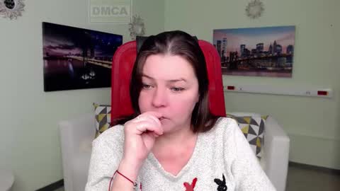 Lily online show from February 11, 4:47 am