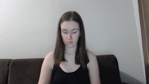 lily_love_x online show from December 22, 10:24 pm