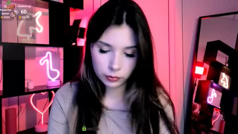 Lily online show from November 19, 9:37 pm