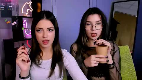 Lily online show from October 22, 7:30 pm