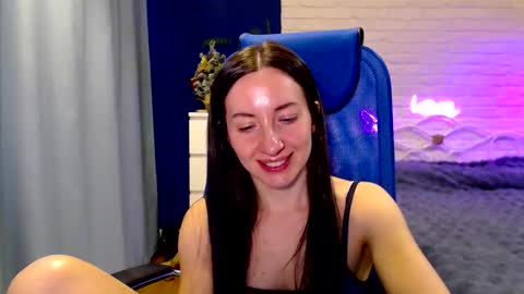 Lily online show from March 19, 7:24 am