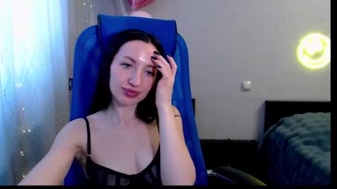 Lily online show from February 21, 7:44 am