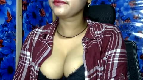 limaakter246618 online show from July 13, 2:40 pm