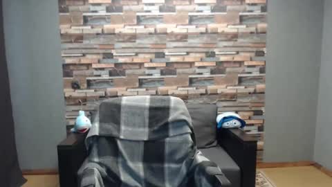 Snapshot of limalagris chatting on December 15, 7:46 am busty princess online show from December 15, 7:46 am