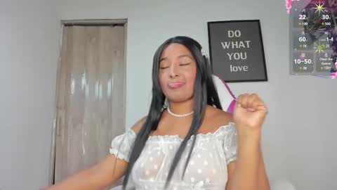 LINA SANCHEZ online show from February 21, 2:27 pm