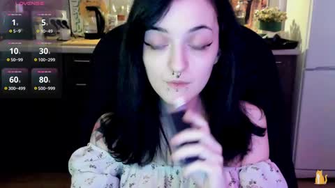 Lina 3  1715622743 online show from March 6, 8:30 am