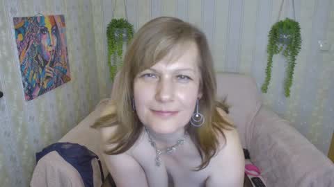 Snapshot of linasexylady chatting on February 27, 5:15 pm Lina online show from February 27, 5:15 pm