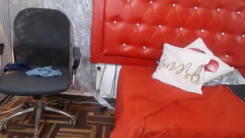 Linda online show from February 13, 12:51 pm