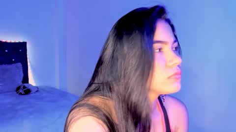 Snapshot of linda_alana chatting on September 14, 8:18 pm Alana online show from September 14, 8:18 pm