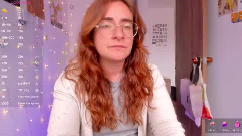 Giggles  online show from September 18, 2:04 pm