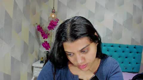    online show from October 31, 6:01 pm