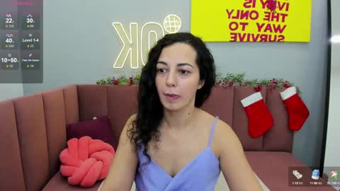 Snapshot of lindainsatiable chatting on December 30, 1:48 am Linda online show from December 30, 1:48 am