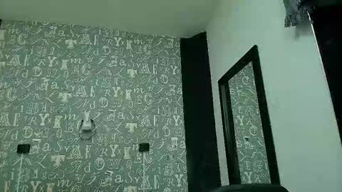  Lindsey  online show from September 17, 1:09 pm