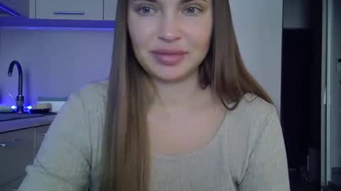 Anna online show from April 17, 7:54 am