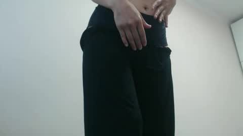 LinKissKiss online show from March 27, 6:48 am