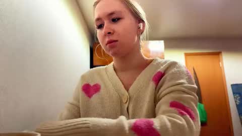 Rose online show from February 8, 2:54 pm