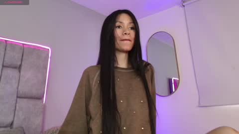 aleja online show from December 13, 9:51 pm