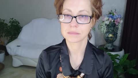 Liora Weiss online show from March 9, 7:22 am