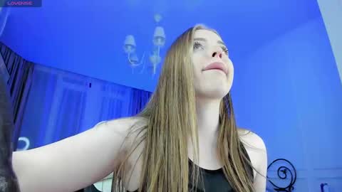 Lisa online show from February 13, 9:39 pm